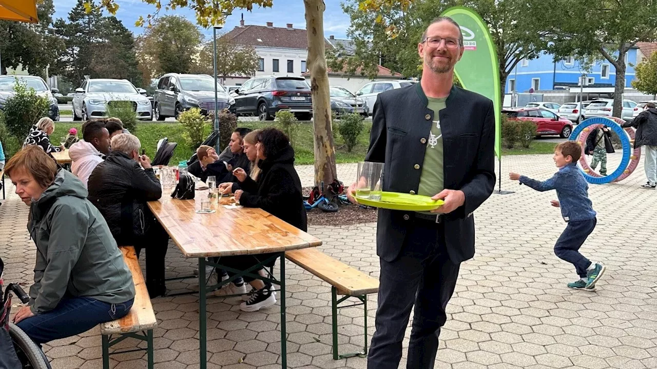 Gramatneusiedler Grüne feierten Jubiläum mit Oktoberfest