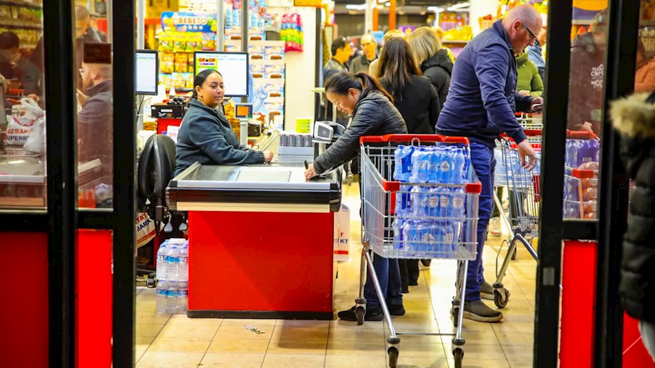 Bacterie in drinkwater Apeldoorn, inwoners slaan flesjes water in