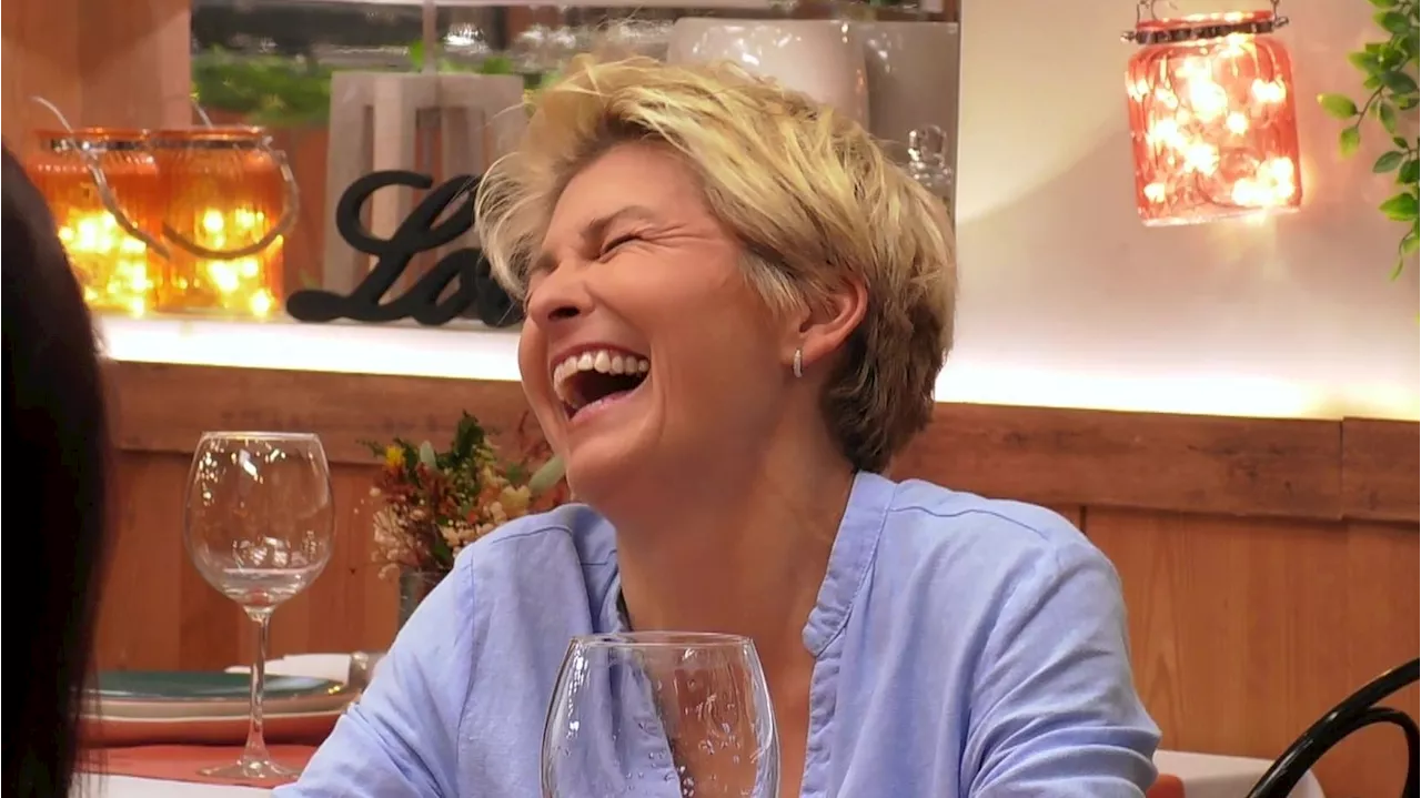 Ataque de risa en 'First Dates': 'Puedo estar sin tener relaciones, teniendo consolador'