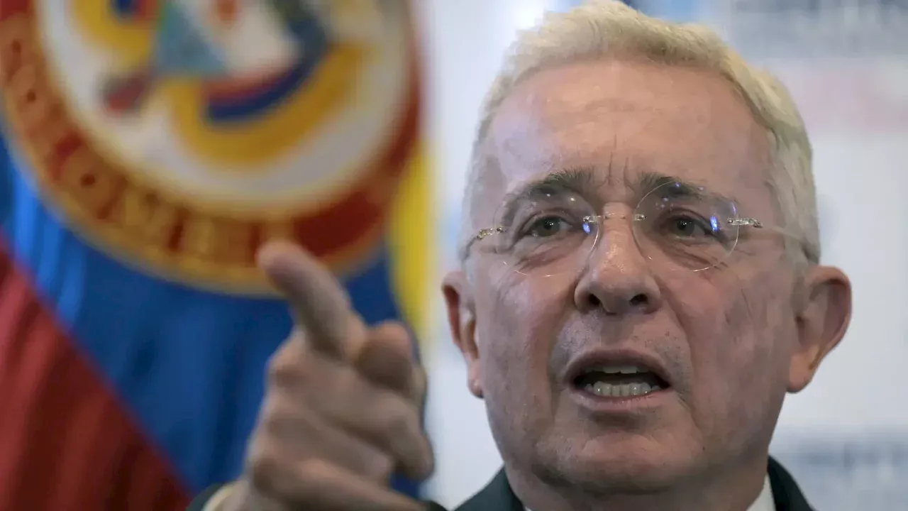 Admiten tutela de la defensa de Álvaro Uribe por presunta falta de garantías procesales