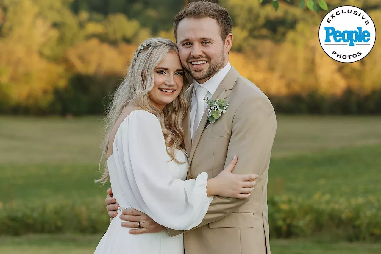 Jason Duggar Marries Maddie Grace in 'Breathtaking' Fall-Themed Mountain Wedding (Exclusive)