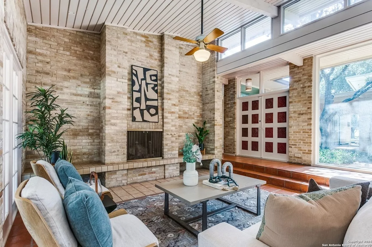 A mid-century San Antonio home designed by the Tower of the Americas' architect is for sale