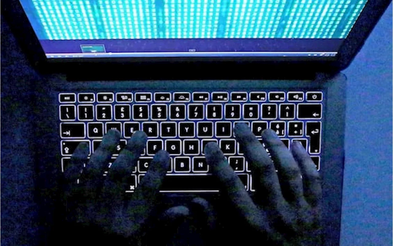 Informatico Siciliano Arrestato per Violenza Cyber contro Ministero e Altre Entita'