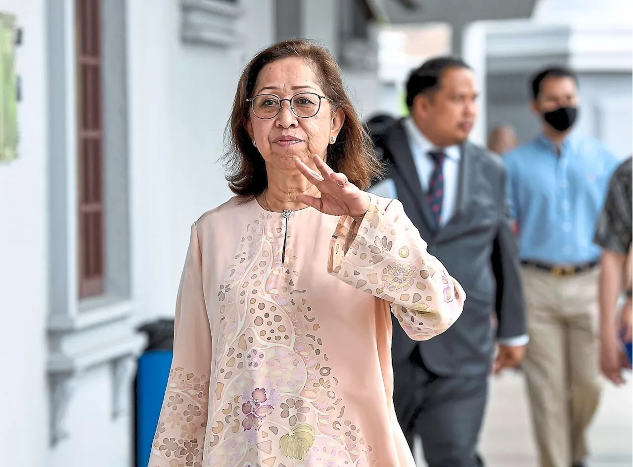 Daim's wife gets temporary access to passport for UK, Japan trips