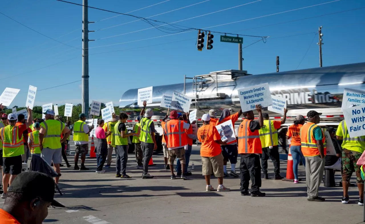 Dockworkers Agree To Resume Work As Labor Talks Continue