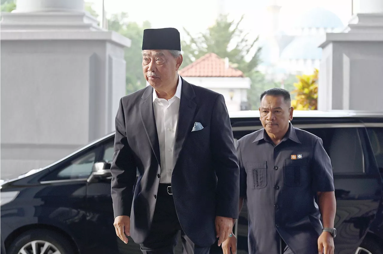 Court Denies Muhyiddin's Application For International Passport To Celebrate Wedding Anniversary