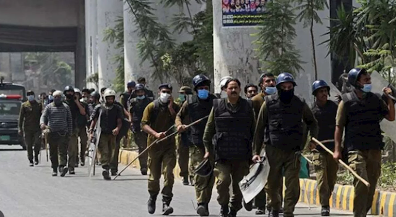 Army guards Islamabad, Lahore sealed ahead of PTI protest