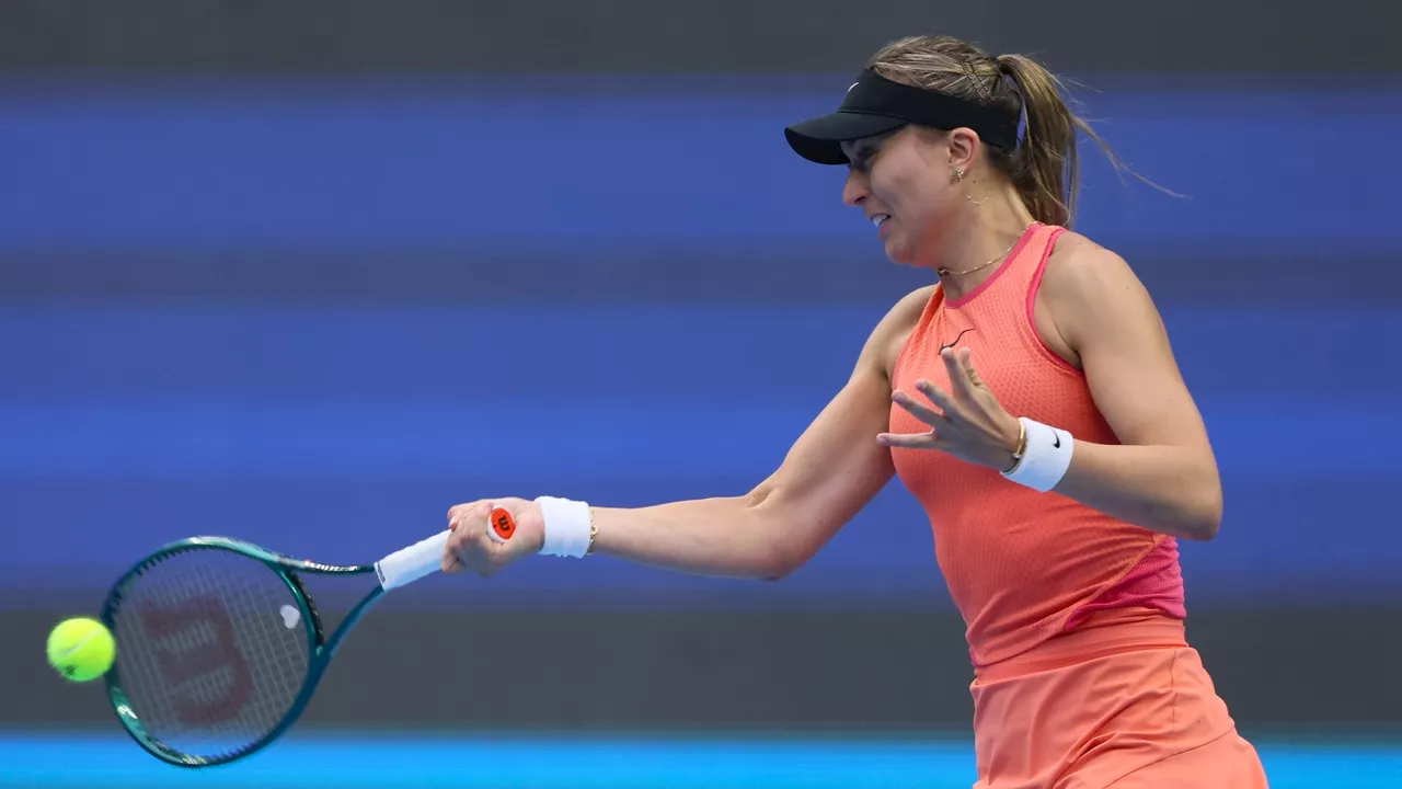 Badosa perdona ante Gauff y se desinfla en el tercer set de las semifinales de Pekín