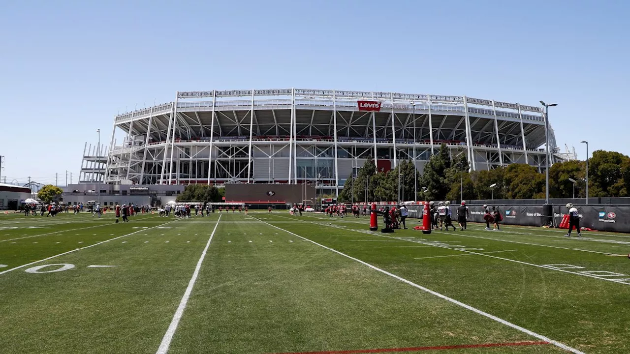 49ers switch unis as Sunday game set to be hottest ever at Levi's Stadium