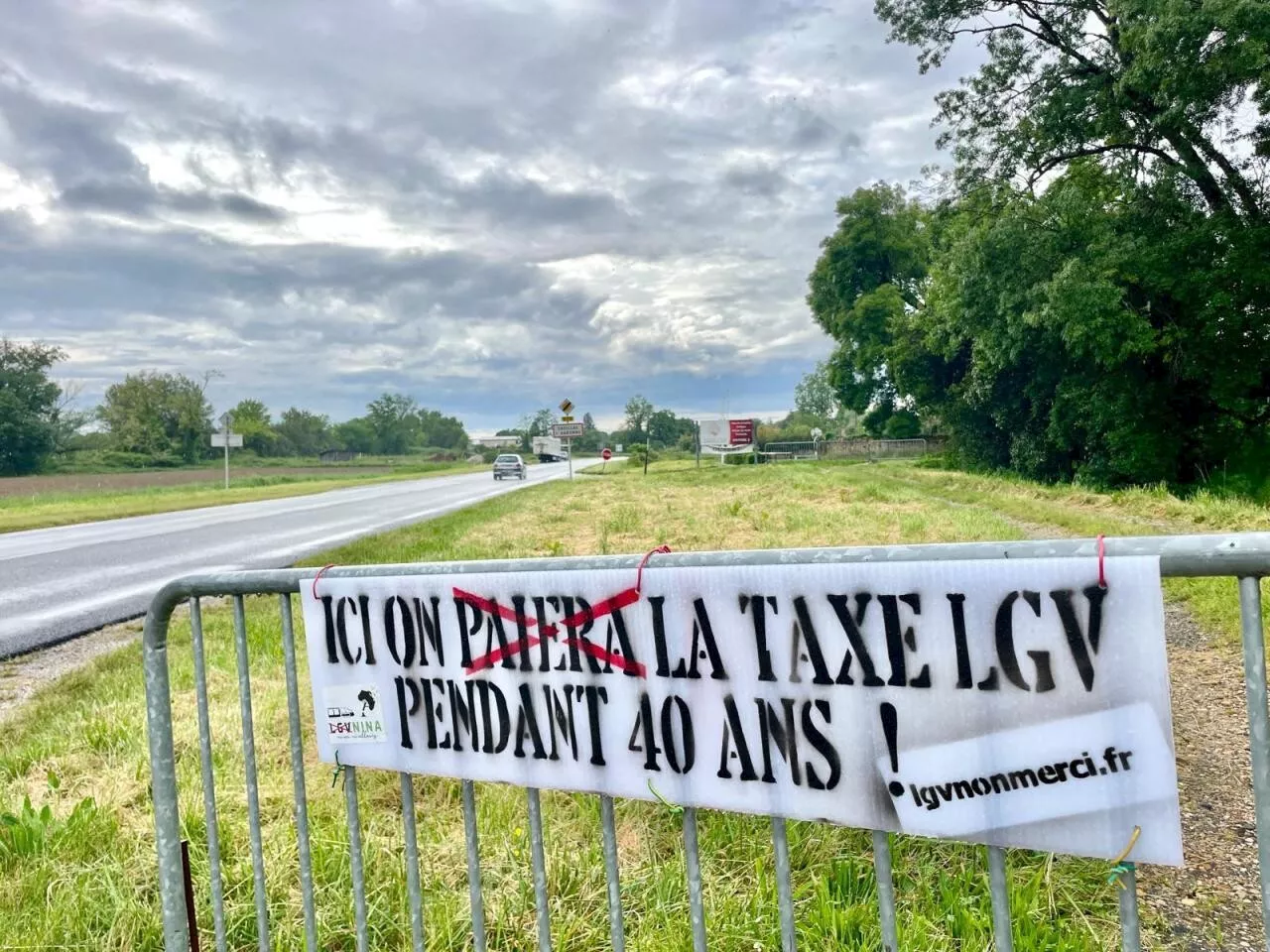 Gironde : la rentrée politique de Place Publique perturbée par des manifestants anti-LGV