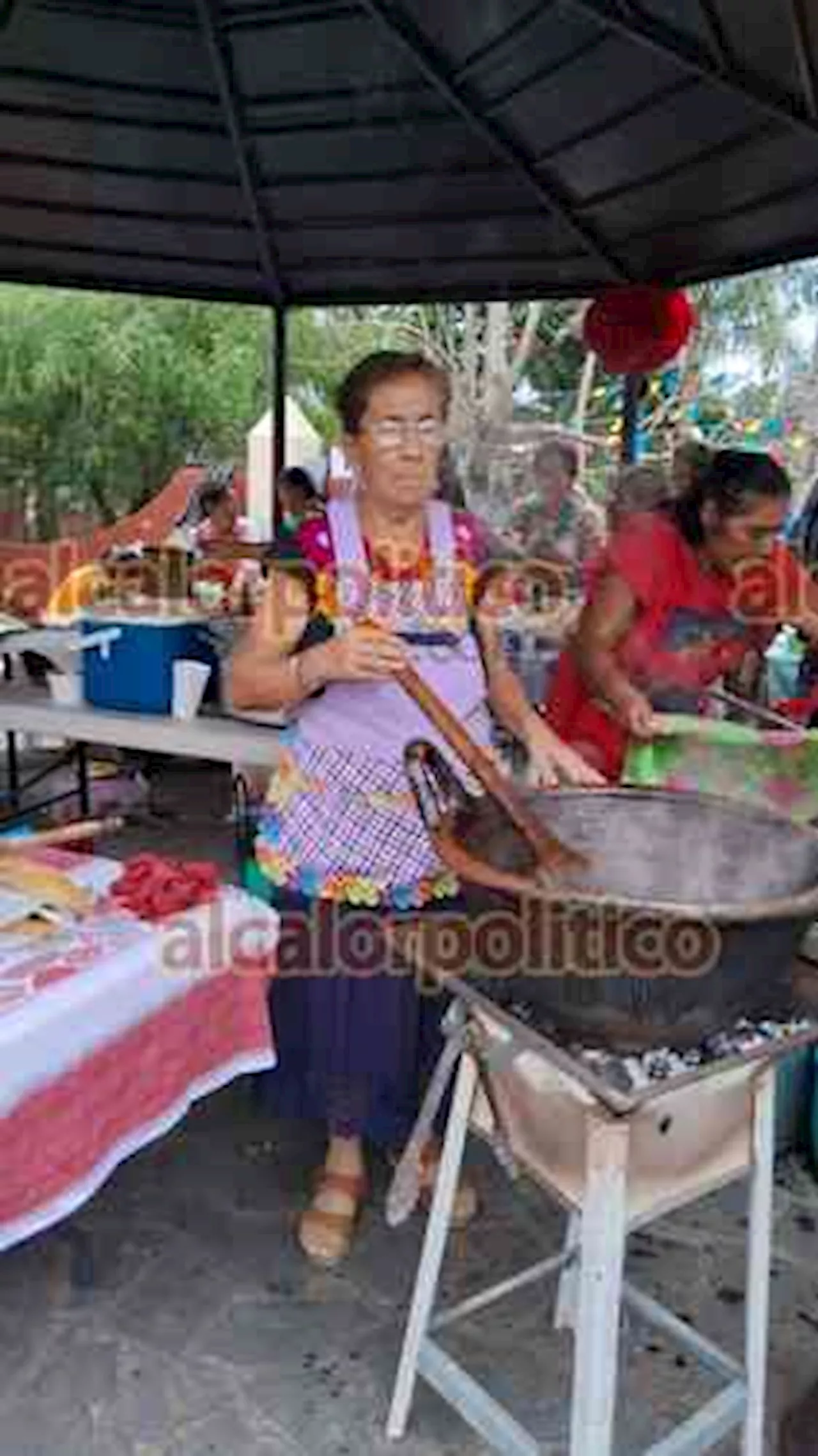 Arranca la Feria del Mole en la colonia Barrio Nuevo, en Orizaba