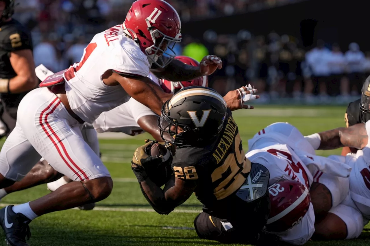 Kalen DeBoer’s halftime message to Alabama, trailing at Vanderbilt