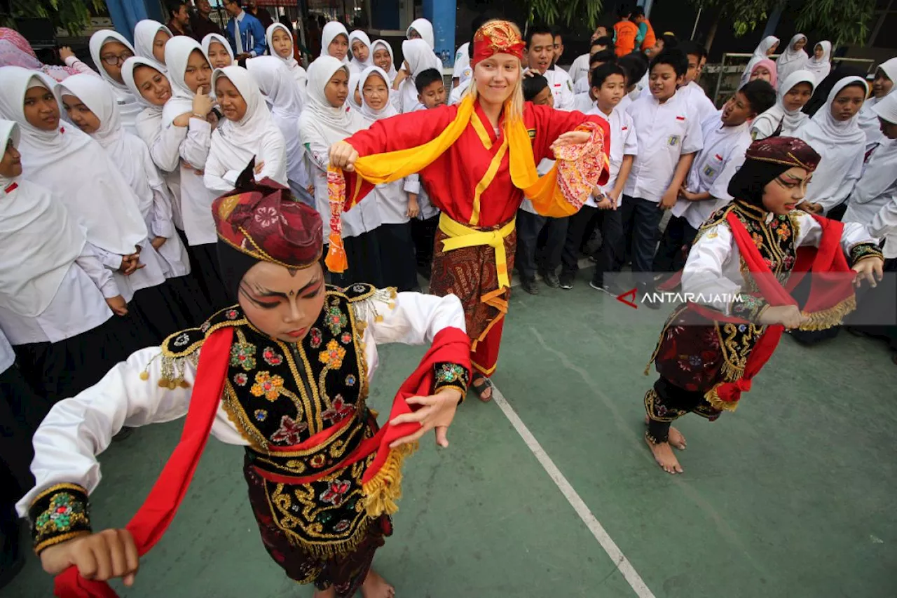 Dispora NTB buka pendaftaran orang tua asuh pelajar asing