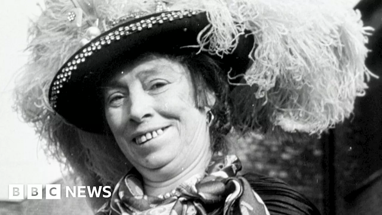 Harvest Festival: London's Pearly Kings and Queens 1948 service