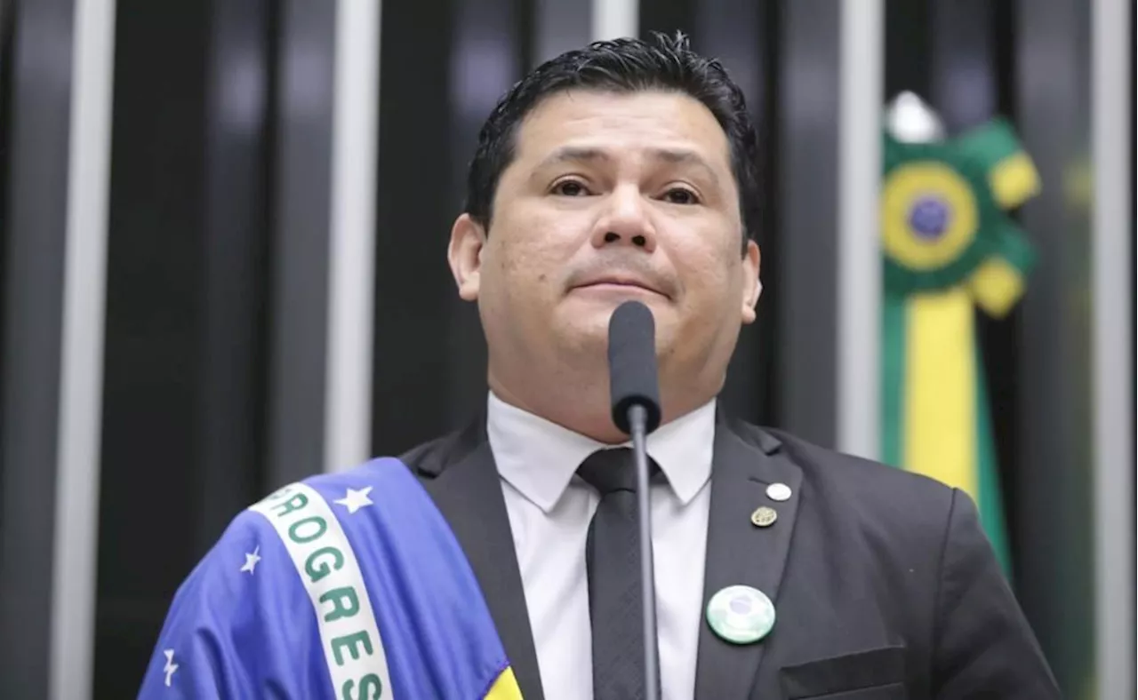 PGR denuncia por injúria deputado que chamou Lula de “ladrão”