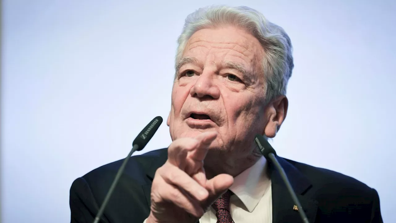 Umgang mit Demokratiefeinden: Gauck hält nichts von AfD-Verbotsverfahren