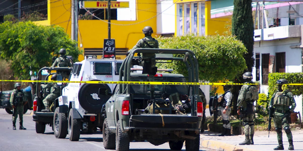 Hallan a cinco hombres sin vida en avenida principal de Culiacán