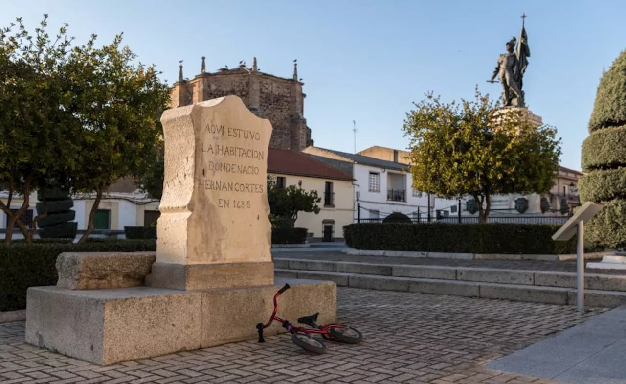 Las reliquias de Hernán Cortés esperan en una caja fuerte mientras políticos se quedan callados