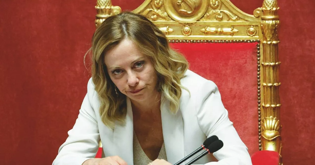 Consulta, Meloni in chat FdI: “Mollerò per pochi infami”