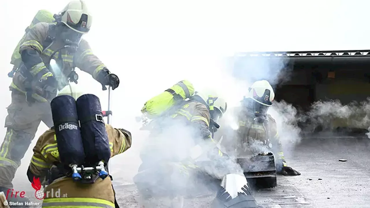 Sbg: Großeinsatz bei Feuer im Zwischenboden einer Garage in St. Johann im Pongau