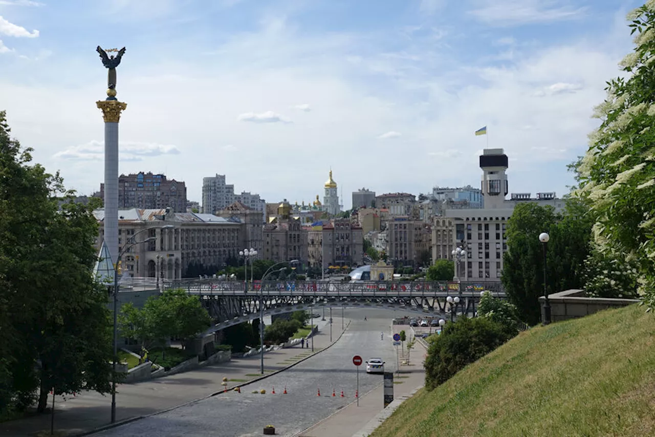 В Киеве слышны взрывы, работает система ПВО