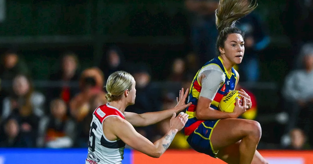 Irish sisters face off in AFLW as parents fly thousands of miles to support