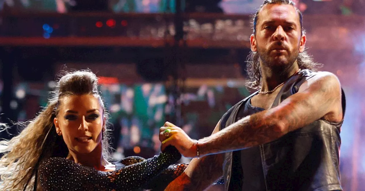 Pete Wicks and Jowita Przystał further fuel romance rumours with huge clue