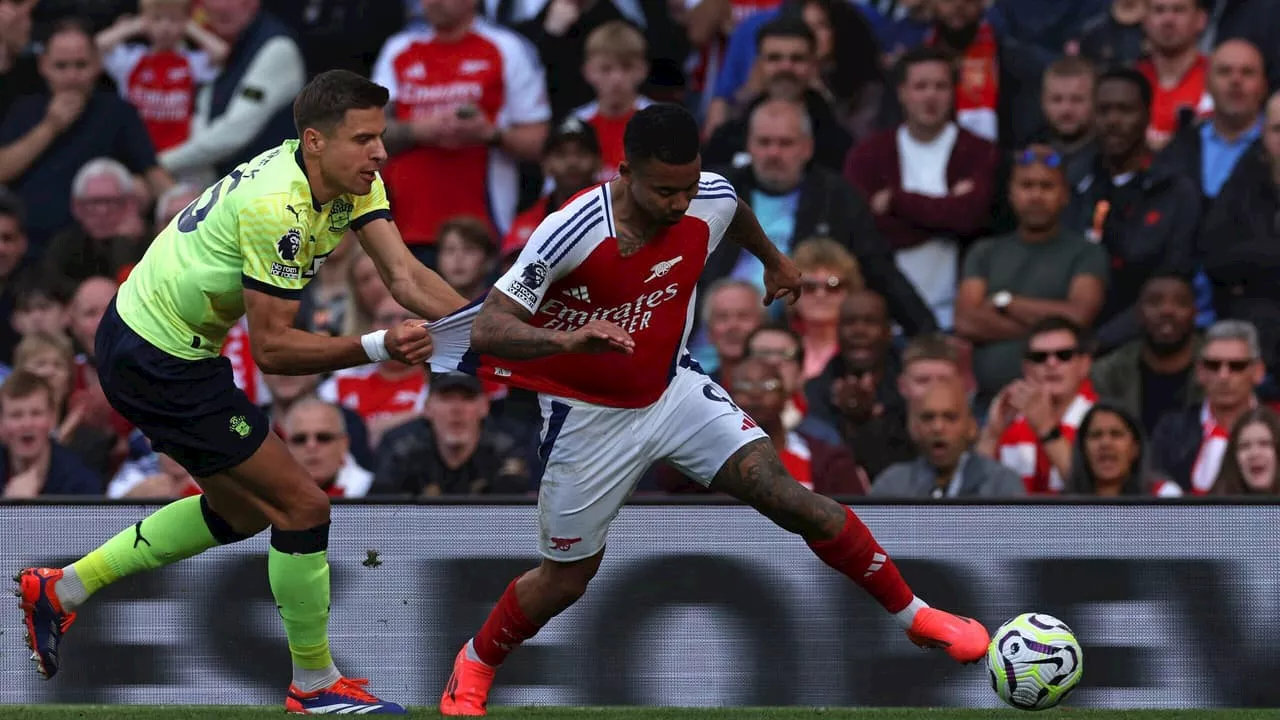 Arsenal vence Southampton por 3 a 1 na Premier League