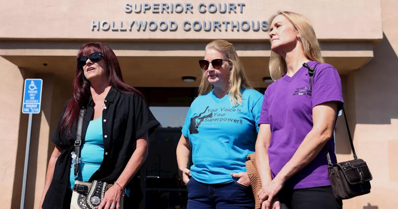 Antelope Valley residents say community is 'dumping ground' for sex offenders. They want to stop that