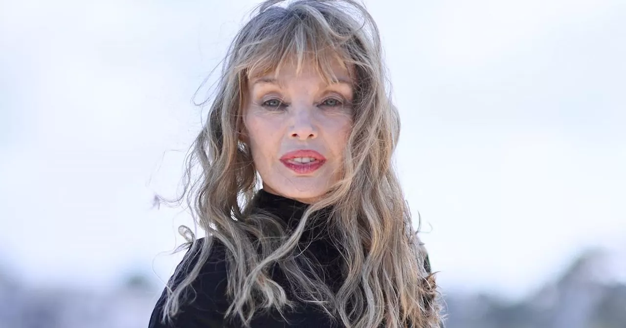 «Liberté et singularité», à Dinard, Arielle Dombasle réaffirme sa flamme au cinéma anglais et aux JO