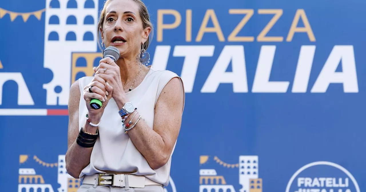 Arianna Meloni inchioda la sinistra: &#034;Si appassionano solo alle nostre vite private&#034;