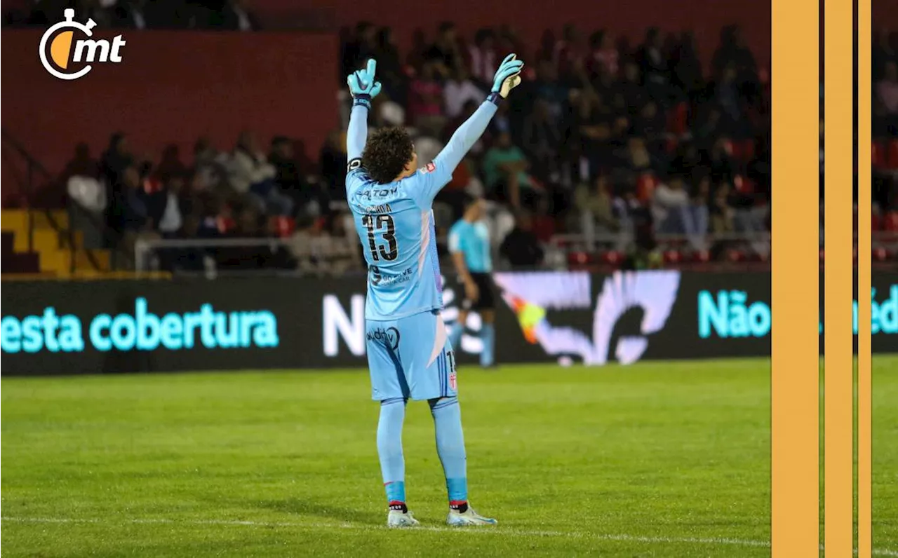 ¡Salvó una al 90'! Memo Ochoa, clave para que el AVS rescate el empate