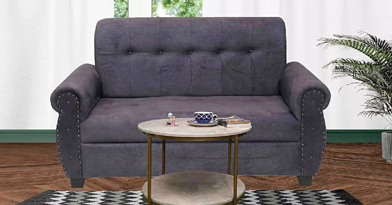 मॉर्डन डिजाइन वाले 2 Seater Sofa पर पाएं 62% की तगड़ी छूट, Great Indian Festival Sale से लूट लें शानदार ऑफर