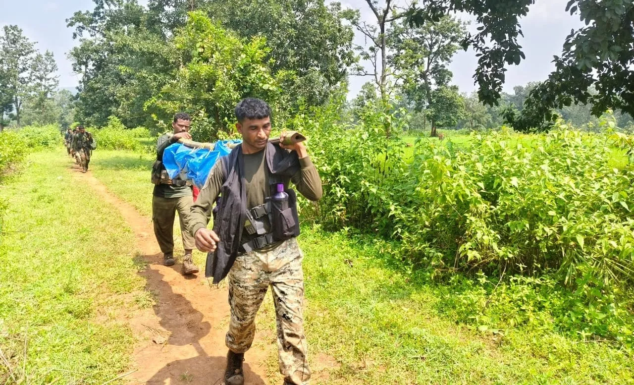 25 KM की ट्रैकिंग, दो तरफा वार और 31 नक्सली ढेर... अबूझमाड़ में कैसे सुरक्षाबलों ने सबसे बड़े ऑपरेशन को दिया अंजाम