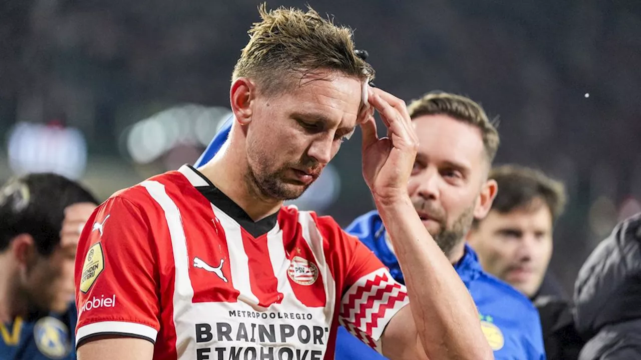 De Jong met hoofdblessure van veld bij PSV • Van Wonderen nieuwe trainer Schalke?