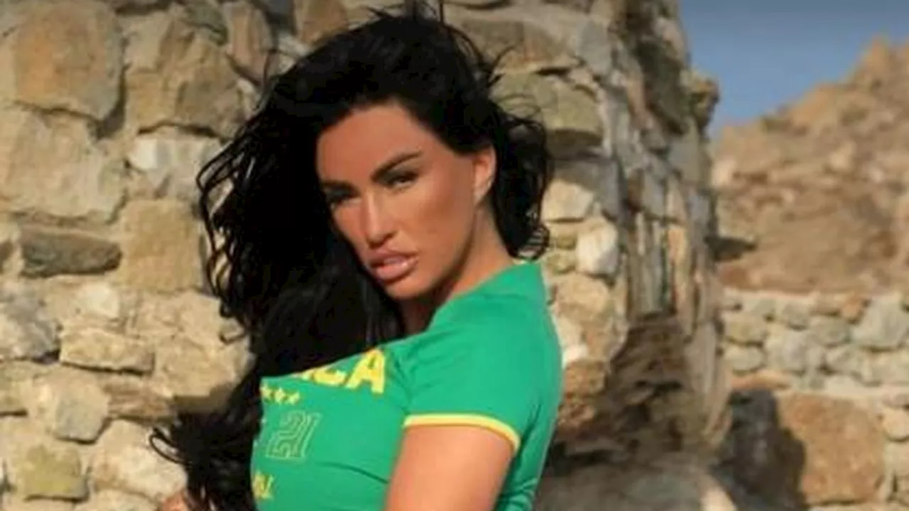 Katie Price zeigt Ergebnis ihrer Brust-OP im knappen Bikini