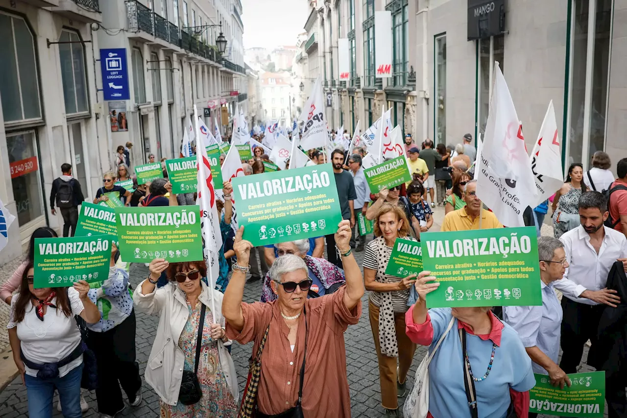 Centenas de professores manifestam-se em Lisboa, nova concentração está agendada para dia 17 deste mês