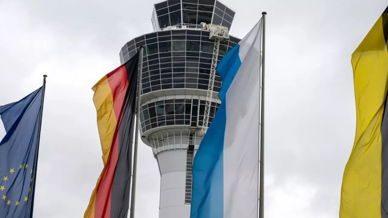 Nach dem Flughafen-Chaos: Nach langen Schlangen: Lage am Flughafen München 'ruhig'