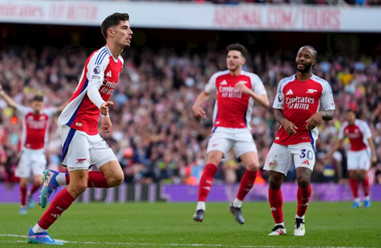 Arsenal hit back to see off Southampton and keep the pace at the top