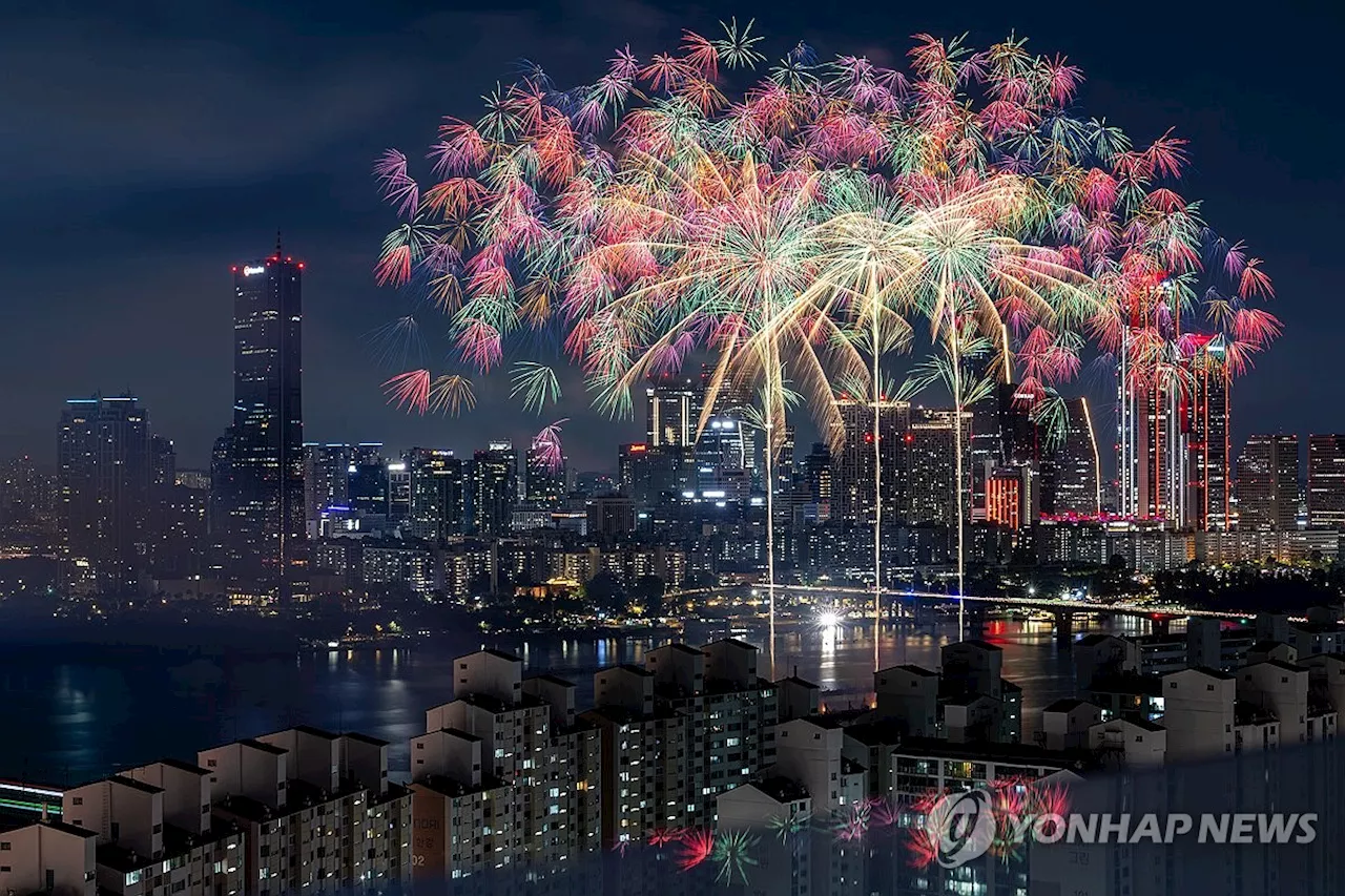 가을밤 '불꽃 장관'에 100만 인파 환호…큰 혼란 없이 마무리(종합)