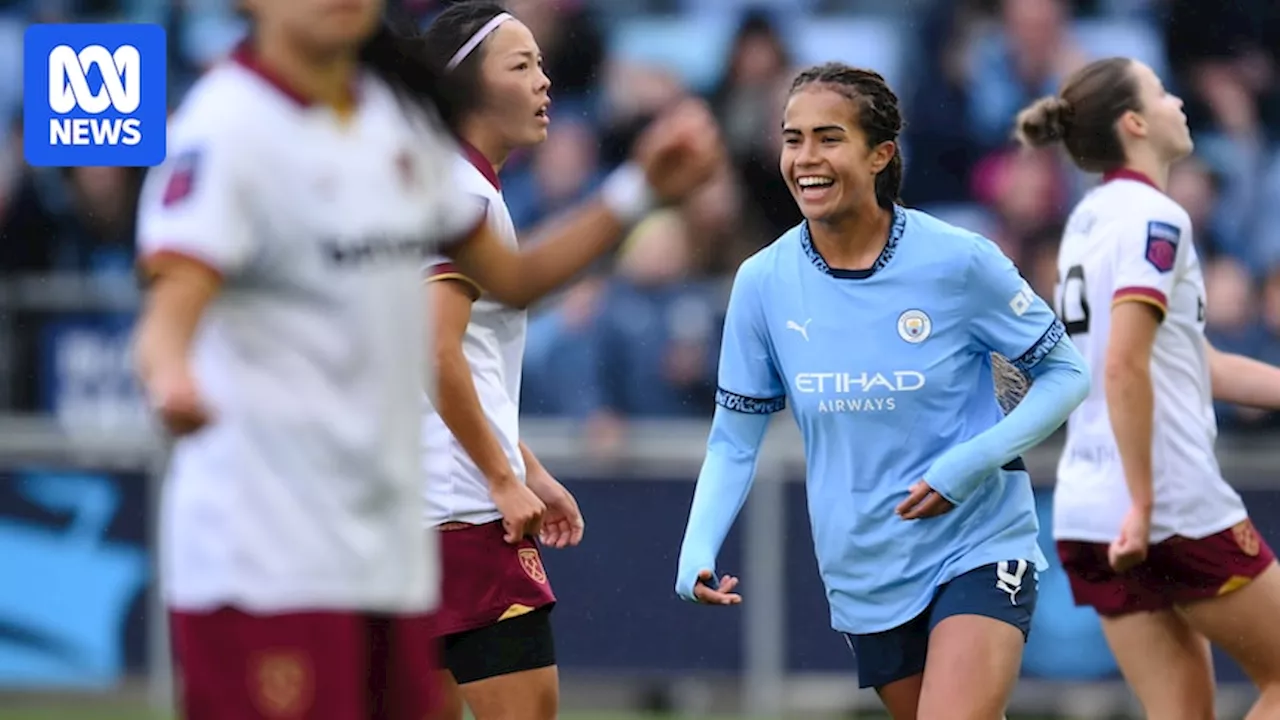 Mary Fowler scores for Manchester City as fellow Matildas star Clare Hunt hits a rare goal in the Women's Super League