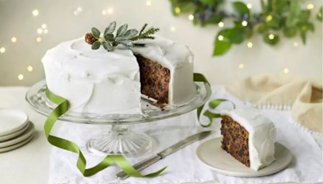 Mary Berry's classic Christmas cake recipe