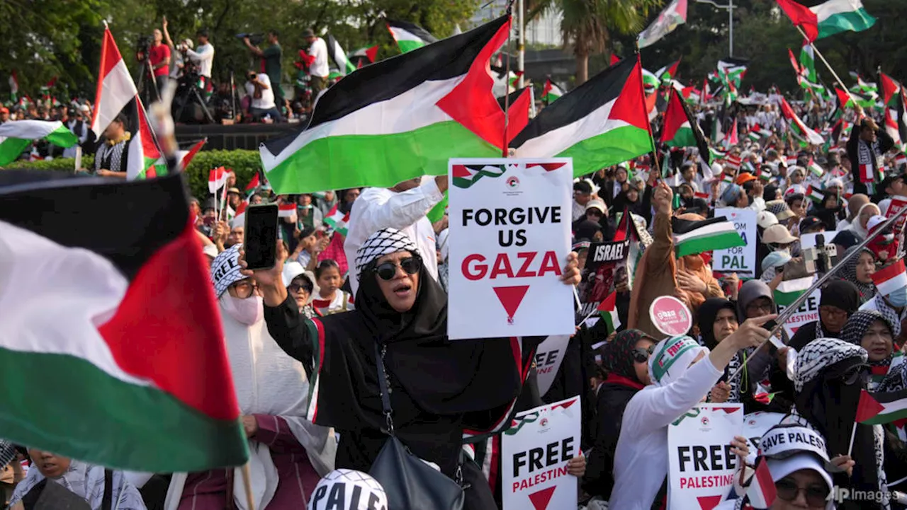 Thousands march worldwide for Gaza, Lebanon ceasefire ahead of anniversary