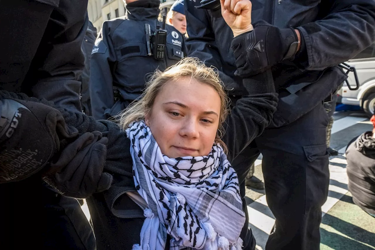 Greta Thunberg Polizei nimmt Aktivistin öffentlich fest