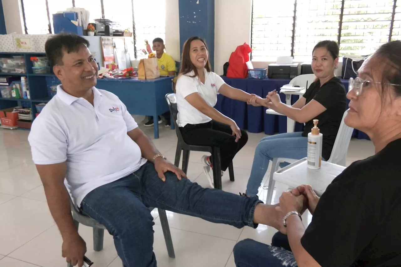 PTA of school in Molo, Iloilo City pampers teachers