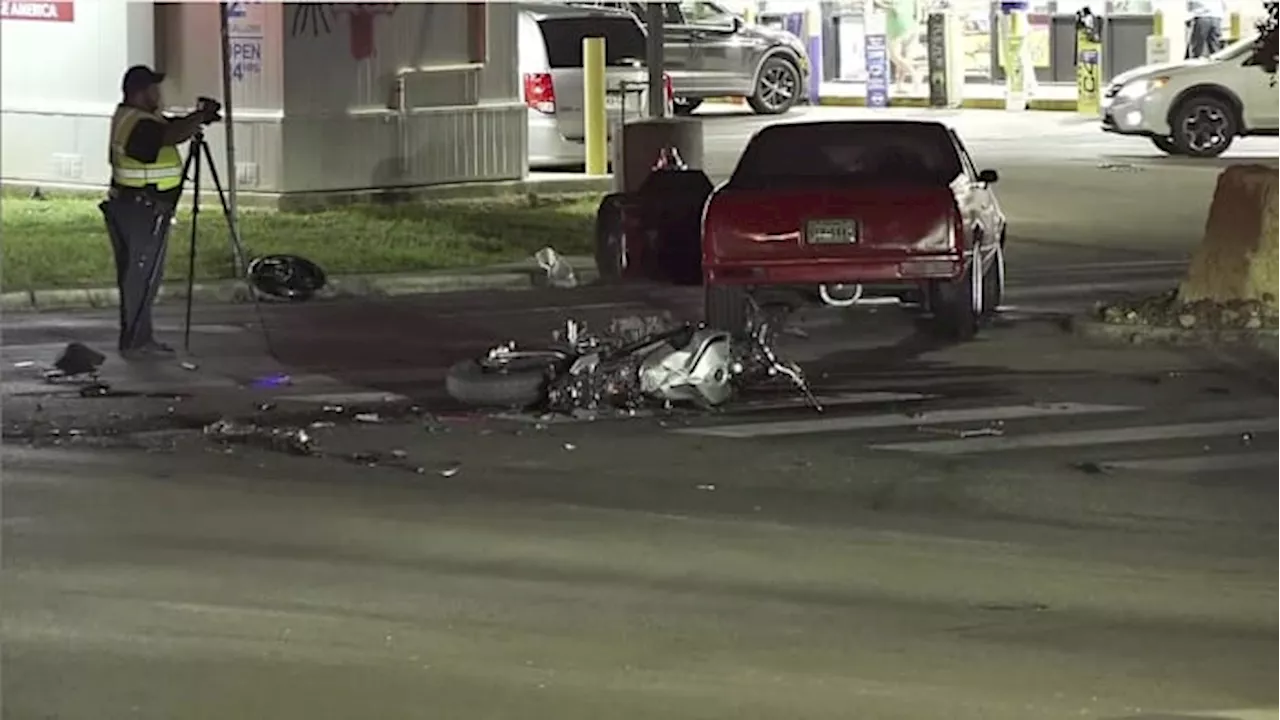 27-year-old motorcyclist killed in Northwest Side crash, SAPD says