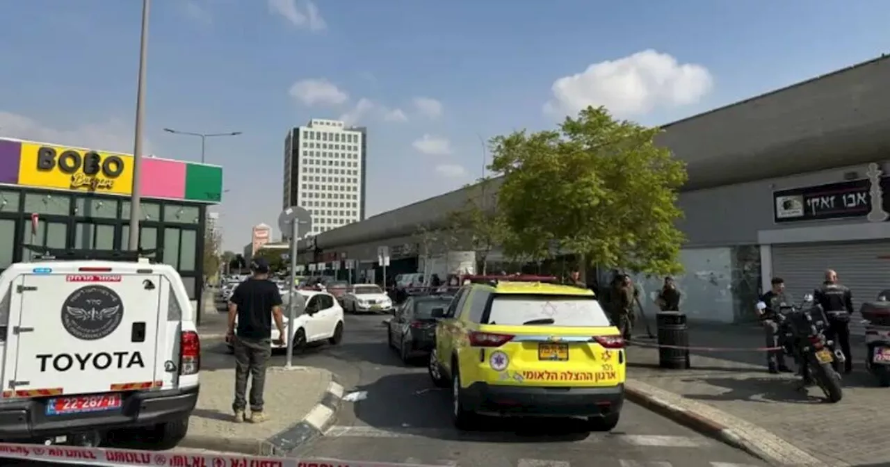 En Israël, une femme tuée et plusieurs blessés dans une attaque armée à Beer Sheva