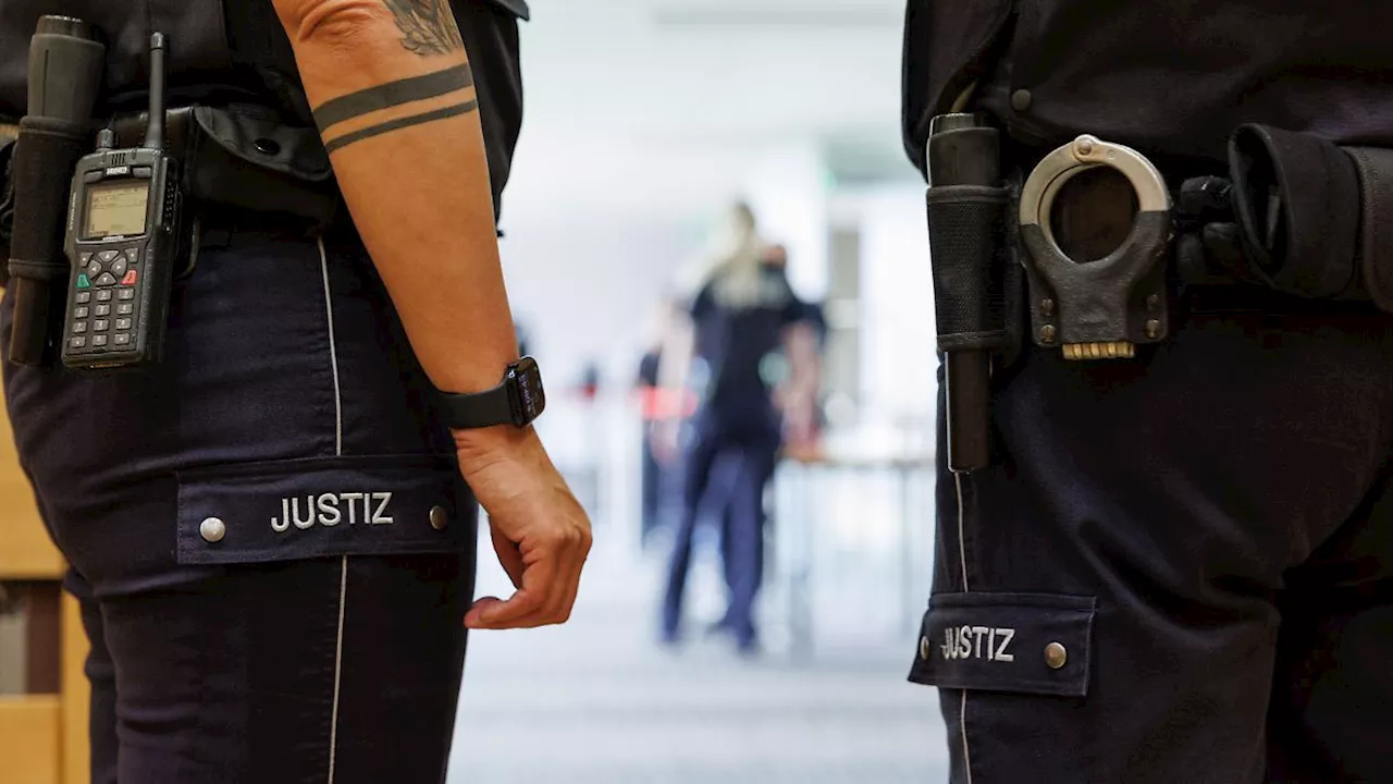 Anklage gegen Mädchen und Jungen: Drei Teenager aus NRW sollen Terroranschlag geplant haben