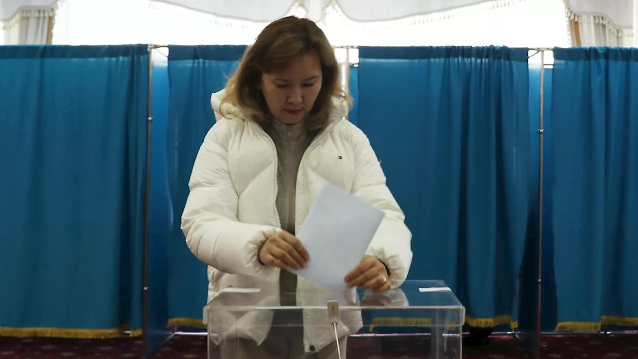 Kasachen stimmen in Referendum für Bau von erstem Atomkraftwerk des Landes