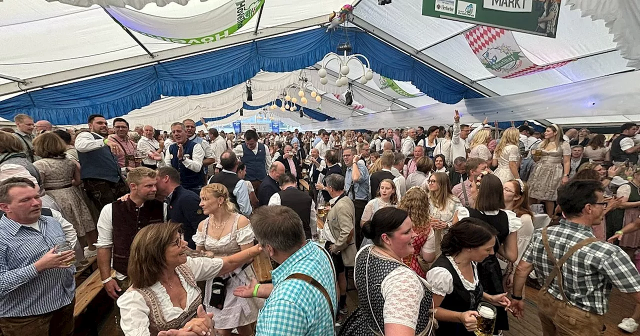 Senne, Sonne, Stimmung in Hövelhof: Hövelmarkt-Oktoberfest begeistert 3.000 Besucher